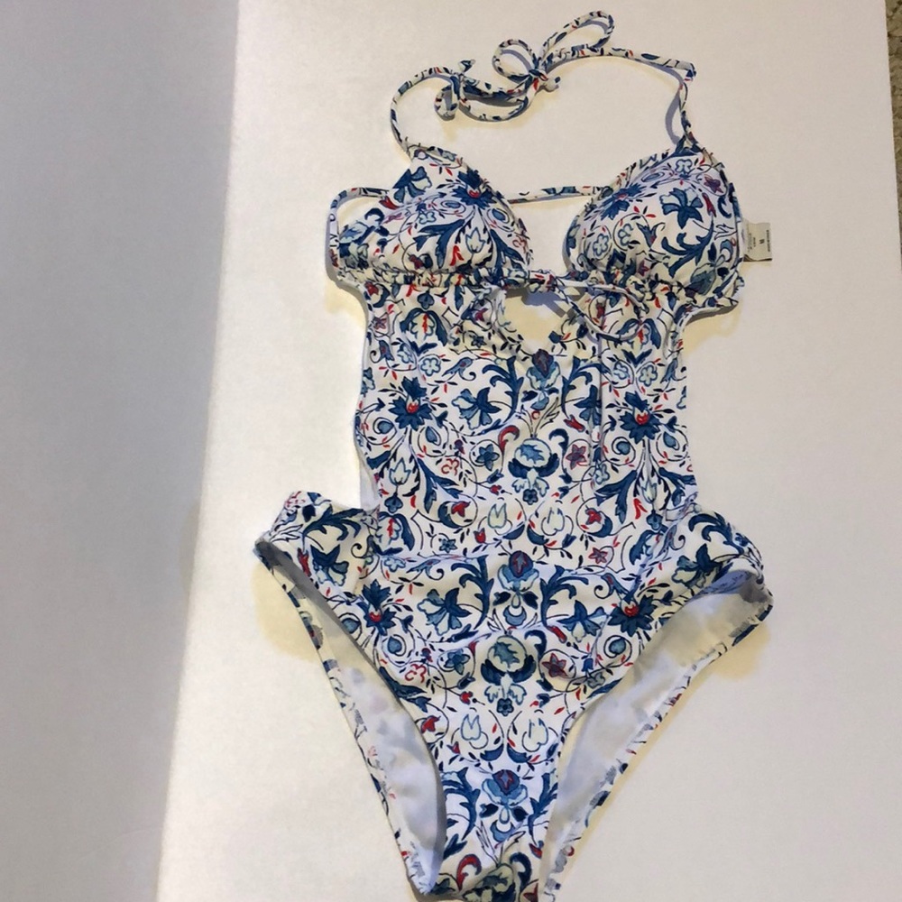 Abercrombie & Fitch monokini